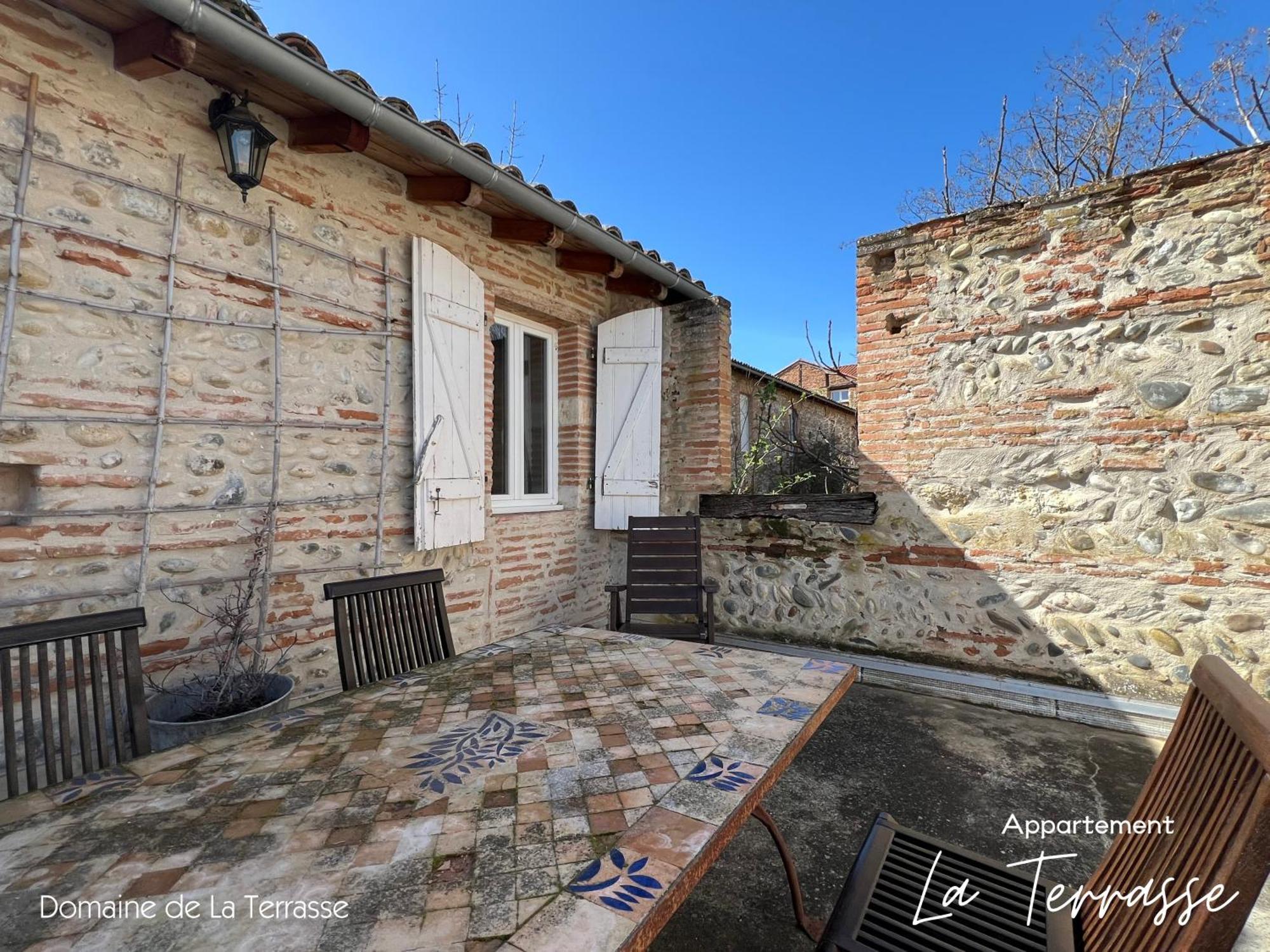 Apartmán Domaine De La Terrasse Carbonne Exteriér fotografie