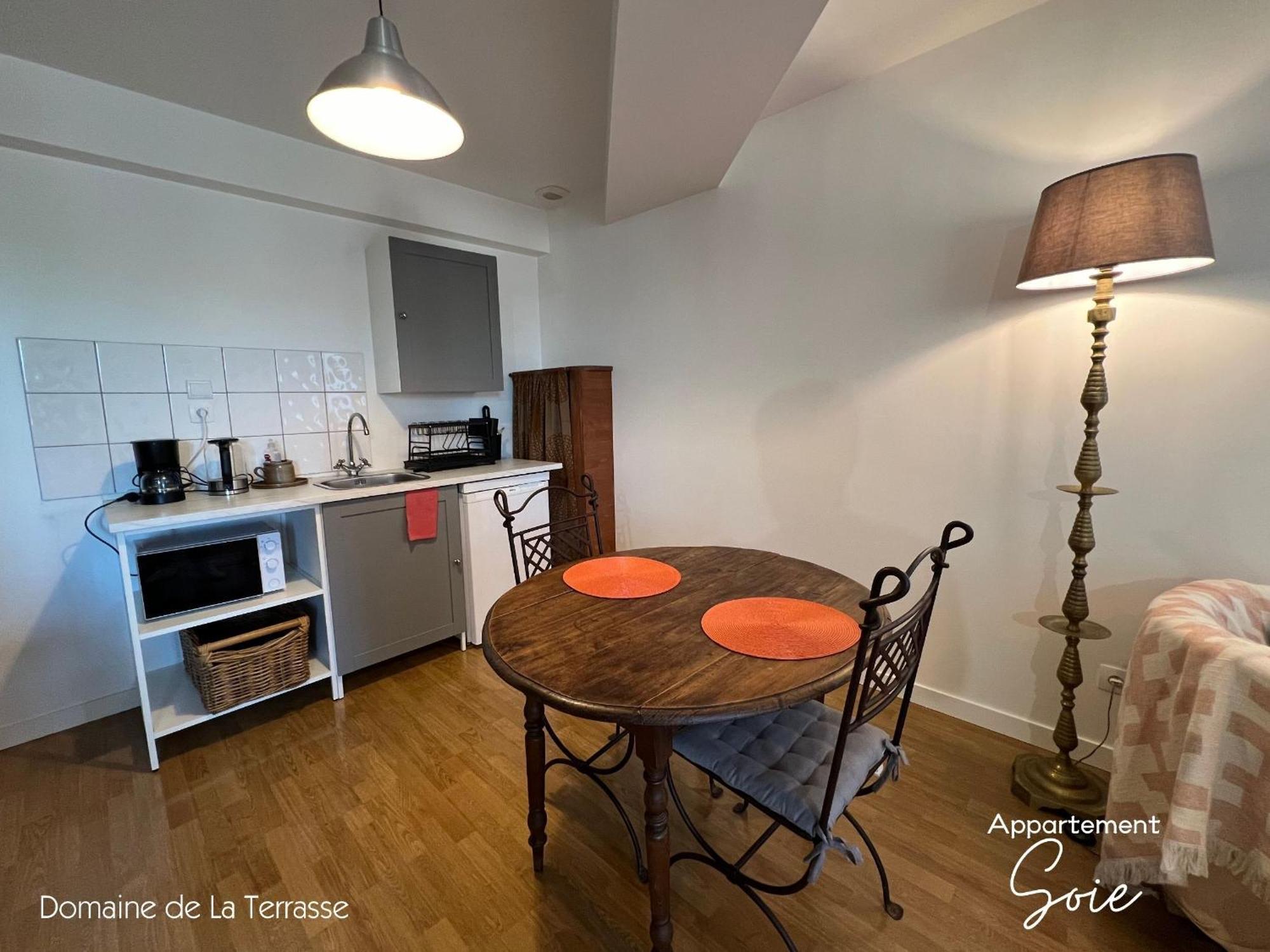 Apartmán Domaine De La Terrasse Carbonne Exteriér fotografie